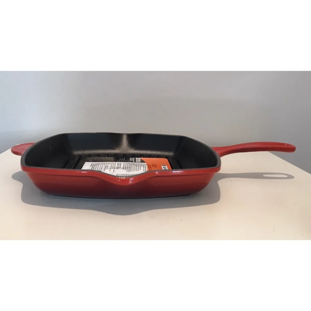 New Le Creuset Square Grill Skillet. Color- Cerise. 
Size- 10 1/4 inches. - Picture 3 of 6